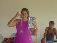  Fabiana ganhou um cordão.