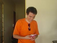  Ivan emocionado com seu novo celular!
