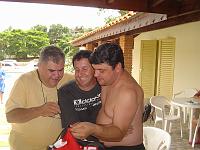  O Tião (Titi) chegou mais tarde.