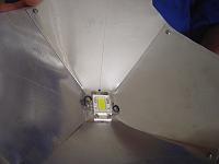  Olha o tamanho do bichinho, esse ai e de 20W. São quatro linhas com 5 leds cada. Leds 1W cada.