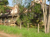  Eu tenho o hábito de ir para o centro da cidade a pé seguindo o caminho que fica ao lado da linha do trem. Essa foto é atras do prédio do antigo CEAGESP.